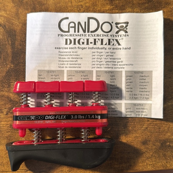 CanDo Digi-Flex Hand and Finger Exerciser Red and Green - Picture 3 of 5